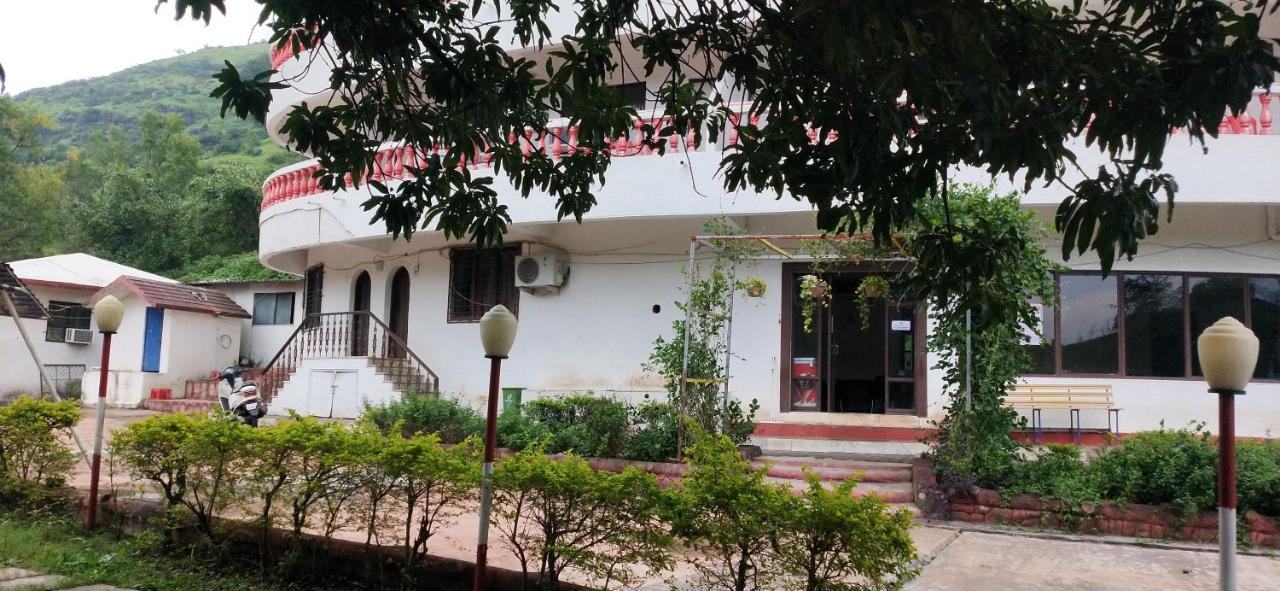 Golden Resort And Farm Nashik Exterior photo