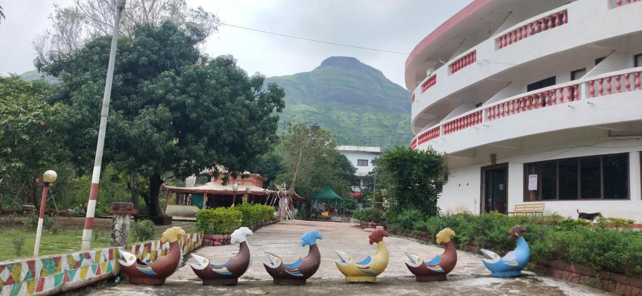 Golden Resort And Farm Nashik Exterior photo